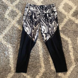 Black and white and mesh Victoria Secret leggings!!
